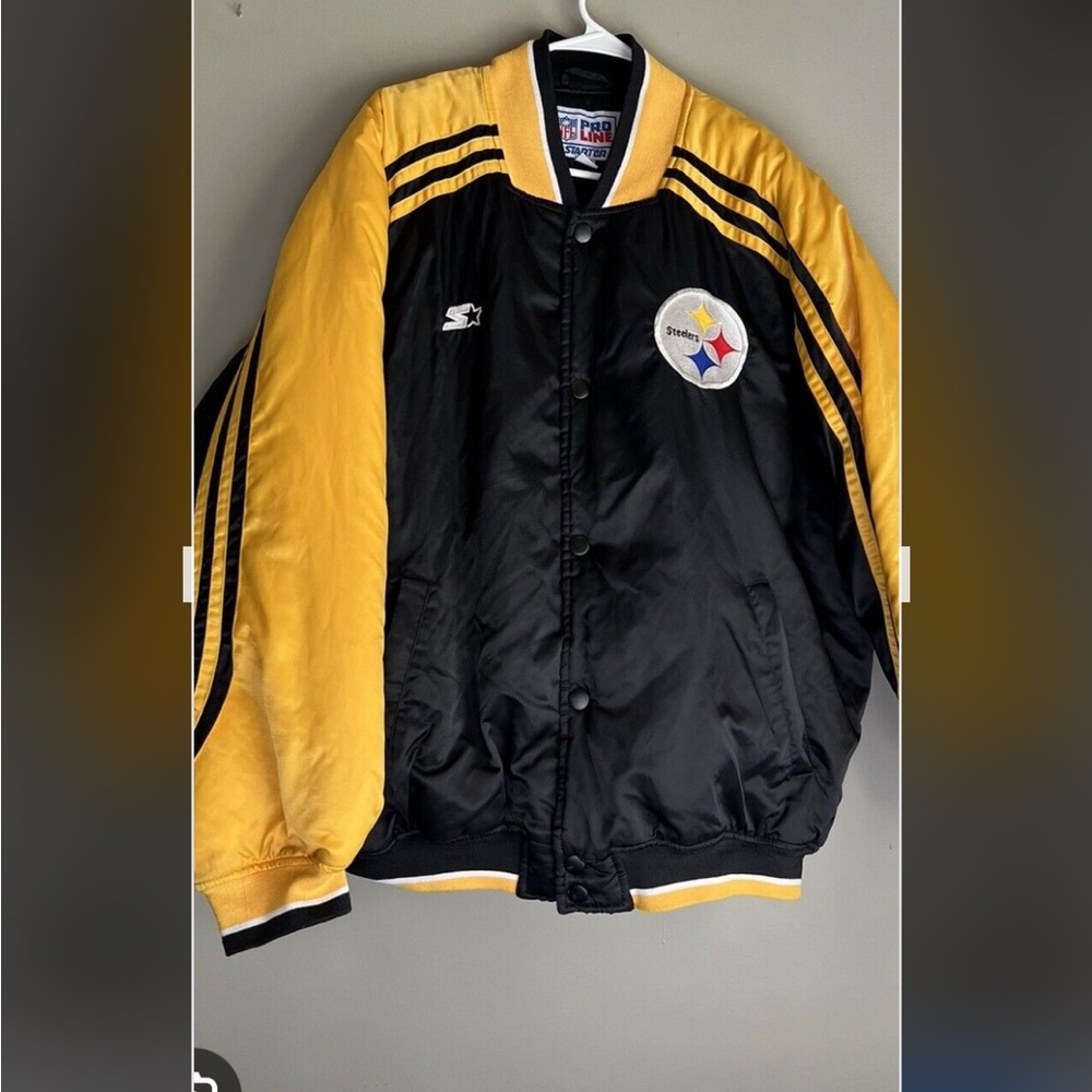 Vintage 90s Starter Pittsburgh Steelers Black and Yellow Men's Jacket Size L